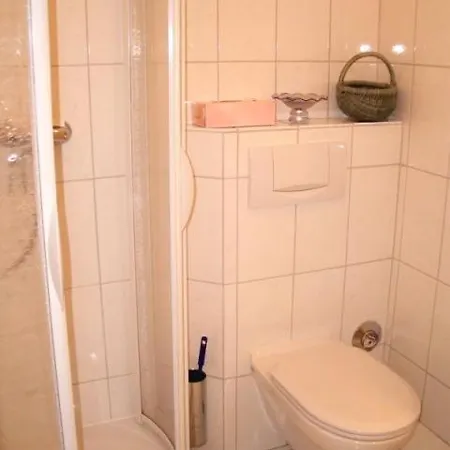 Deckerstrasse 19-21 10 Апартаменты